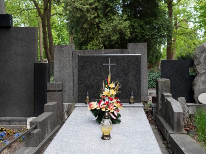 Mieszkańcy Trzebiny nie będą mogli odwiedzić wszystkich grobów w tym roku
