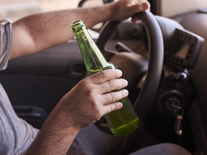 Zatrzymani za jazdę pod wpływem alkoholu w różnych miejscowościach Małopolski