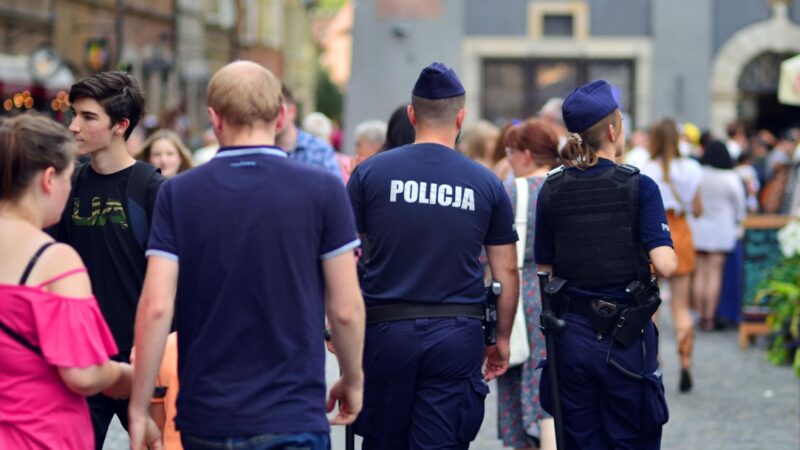 Chłopiec w wieku 13 lat z Trzebini bez słowa odchodzi z domu, ale na szczęście zostaje odnaleziony