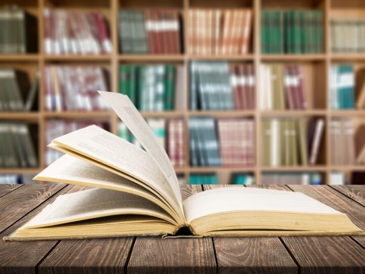 Trzebińska biblioteka zaprasza na artystyczne i literackie wydarzenia